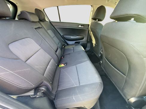 Used 2020 Kia Sportage LX image 26