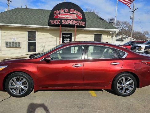Used 2015 Nissan Altima 2.5 SL w/ Technology Package image 3
