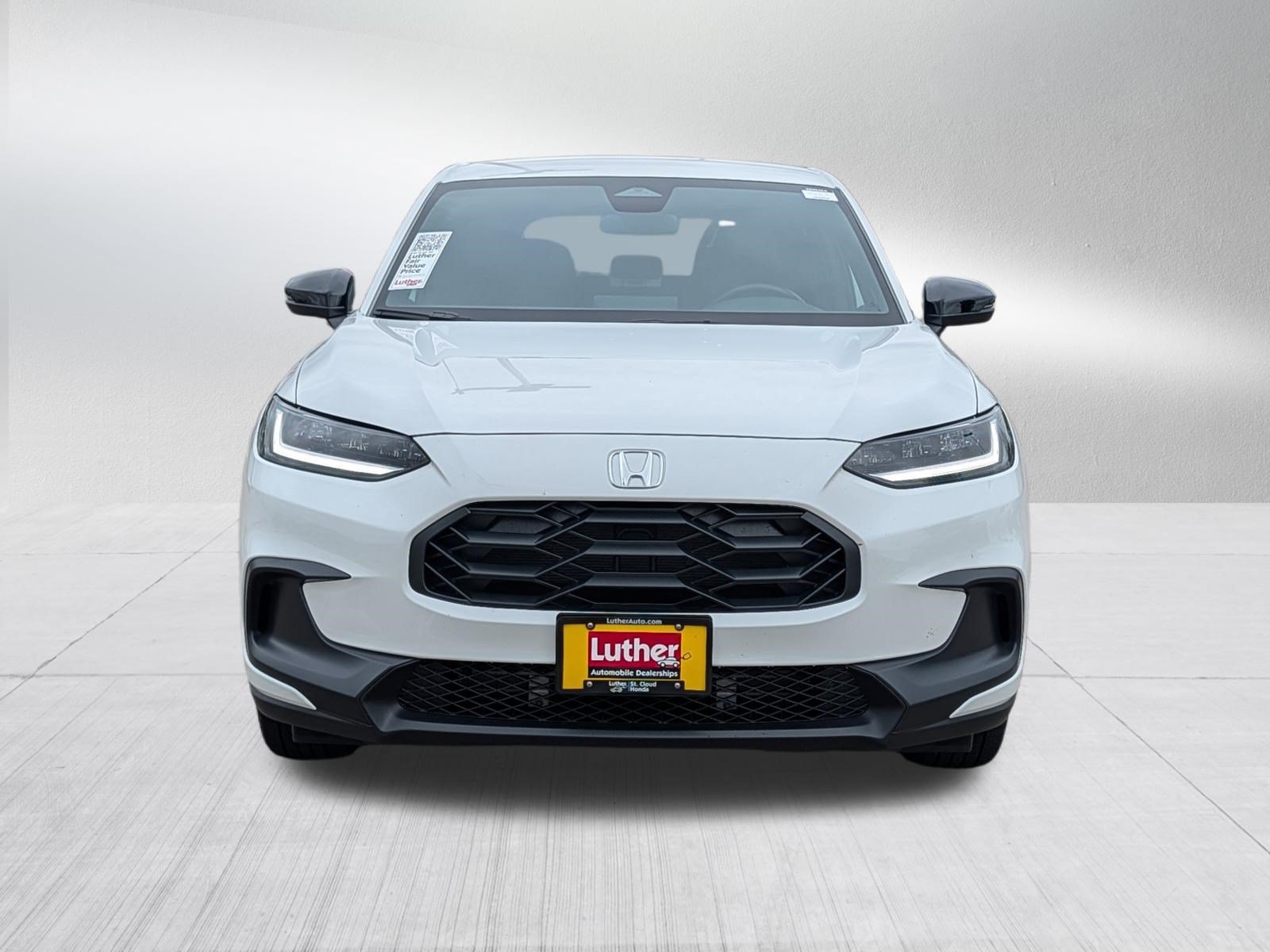 Used 2025 Honda HR-V Sport image 2