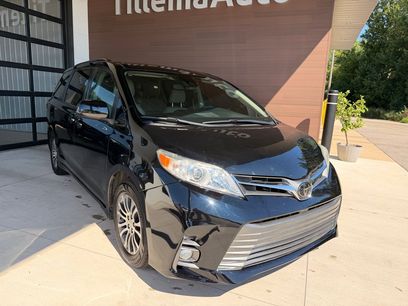 Used 2018 Toyota Sienna XLE w/ XLE Navigation Package