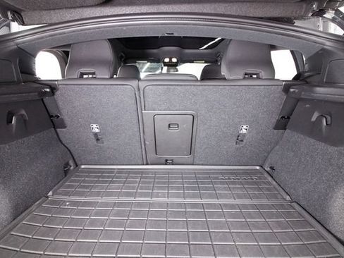 Certified 2023 Volvo C40 P8 Recharge Ultimate w/ Protection Package Premier AWD/4WD image 22