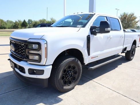 New 2026 Ford F350 Lariat w/ Black Appearance Package AWD/4WD image 12
