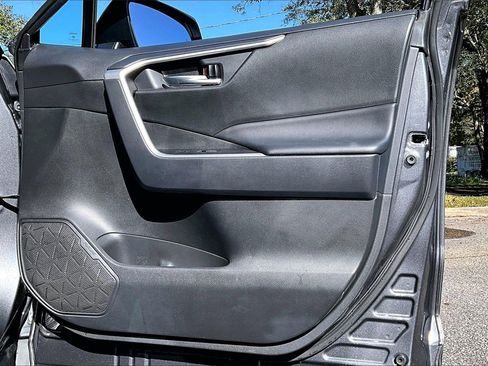 Used 2024 Toyota RAV4 XLE image 25