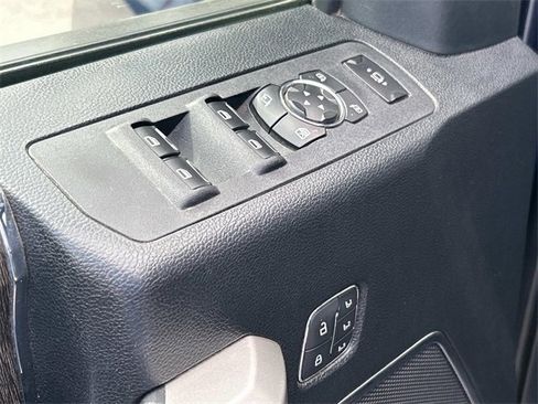 Certified 2020 Ford F350 Lariat w/ Lariat Ultimate Package image 28