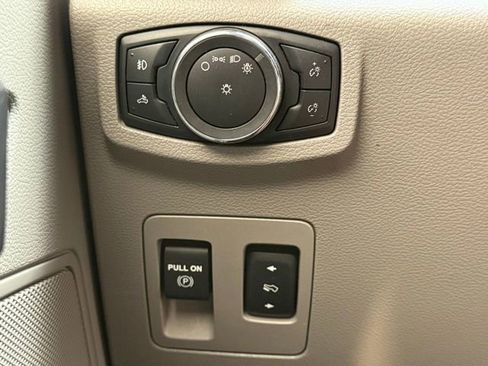 Used 2016 Ford F150 XLT w/ Equipment Group 302A Luxury image 22