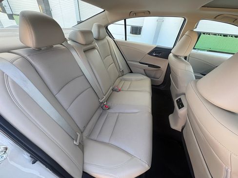 Used 2017 Honda Accord EX-L image 36