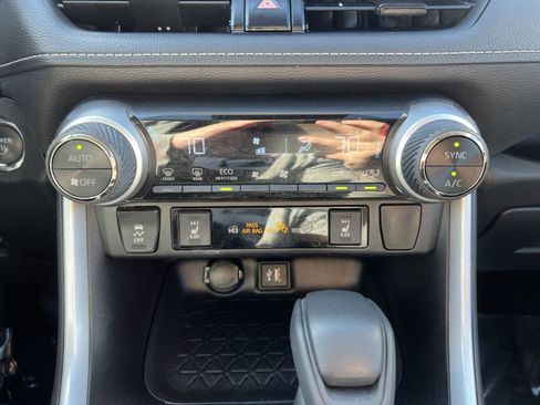 Used 2023 Toyota RAV4 XLE w/ XLE Grade Weather Package AWD/4WD image 20