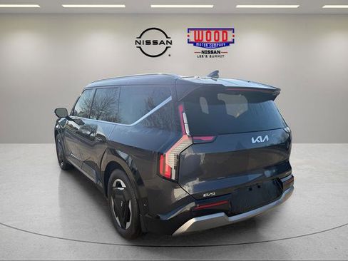 Used 2026 Kia EV9 Land image 4
