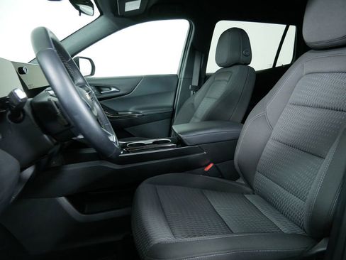 Used 2025 Chevrolet Equinox LT image 15