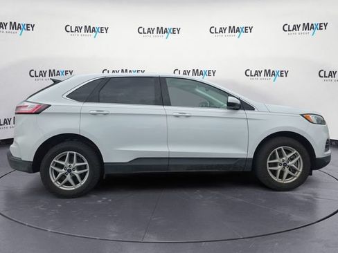 Used 2022 Ford Edge SEL w/ Convenience Package AWD/4WD image 6