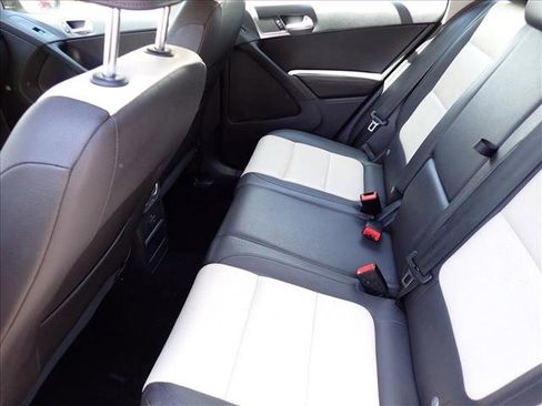 Used 2017 Volkswagen Tiguan S AWD/4WD image 9