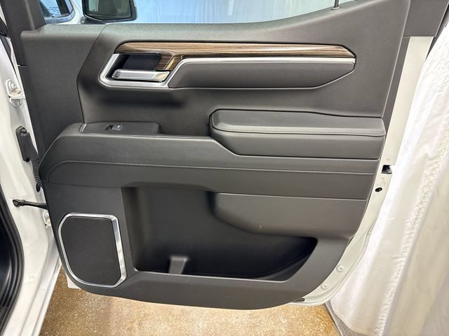 Certified 2025 Chevrolet Silverado 1500 LT AWD/4WD image 24