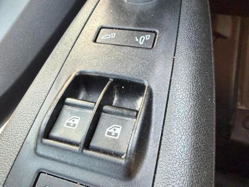 Used 2024 RAM ProMaster 2500 w/ Convenience Group image 17