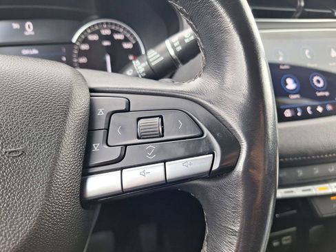 Used 2023 Cadillac XT4 Premium Luxury image 19