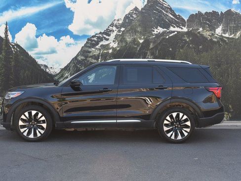 Used 2025 Ford Explorer Platinum w/ LUX Leather Package AWD/4WD image 7