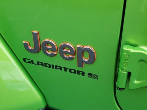 New 2025 Jeep Gladiator Mojave image 15