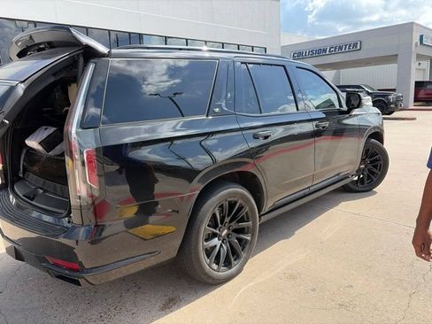 Used 2024 Cadillac Escalade Sport w/ LPO, ONYX Package RWD image 7