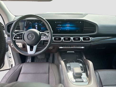 Used 2020 Mercedes-Benz GLS 450 4MATIC image 46