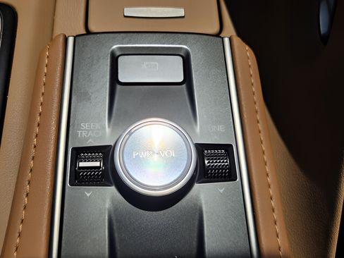 Used 2024 Lexus LC 500 Coupe w/ Touring Package RWD image 22