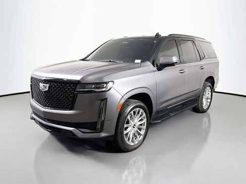 Used 2022 Cadillac Escalade Premium Luxury image 3