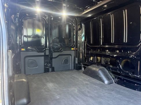 Used 2025 Ford Transit 250 148 Medium Roof RWD image 11