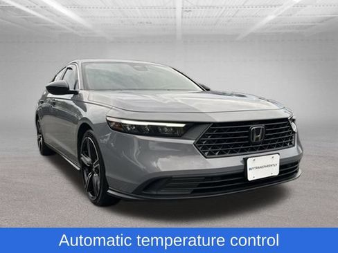 Used 2023 Honda Accord Sport image 2