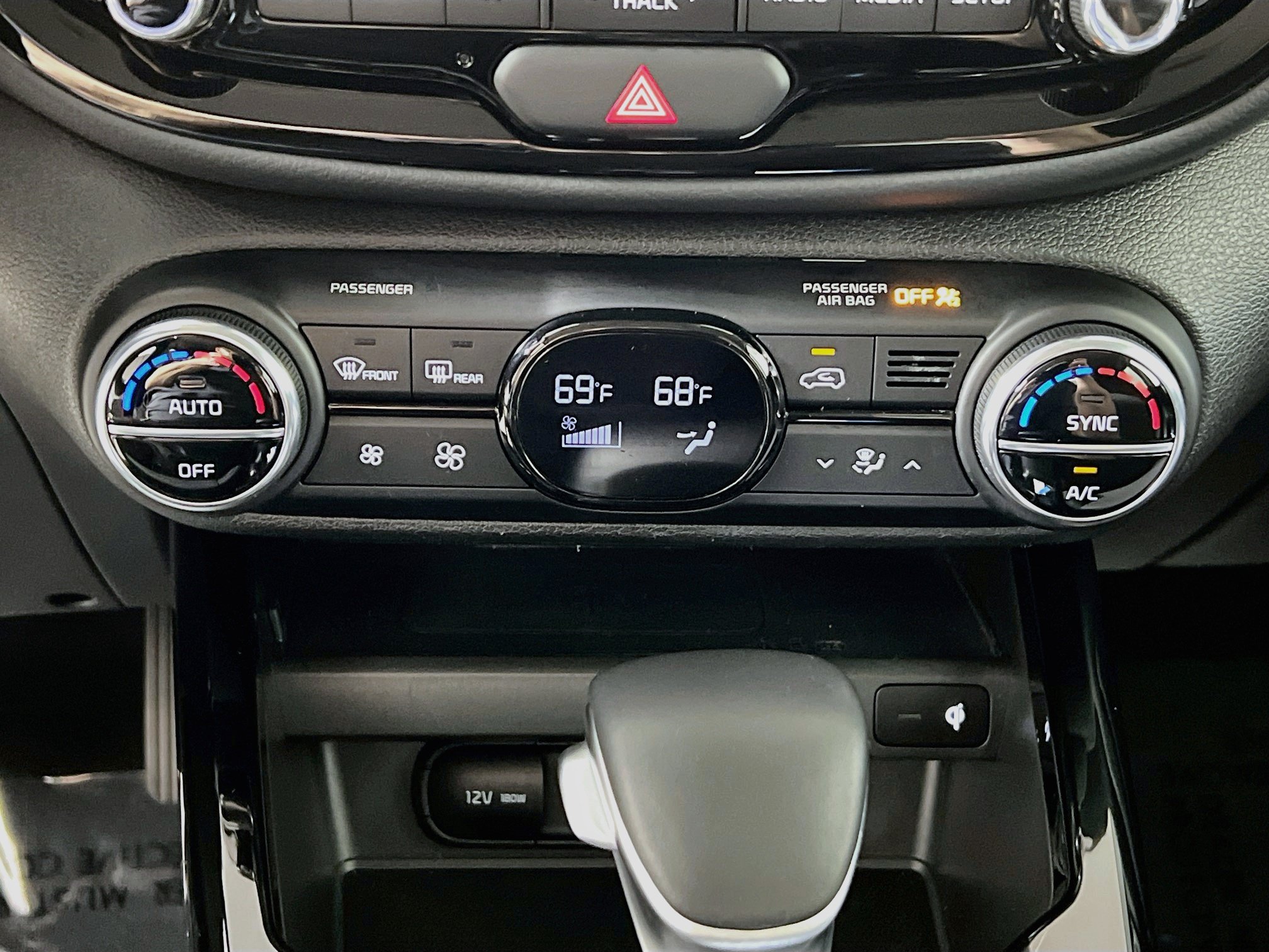 Used 2025 Kia Soul EX FWD image 26