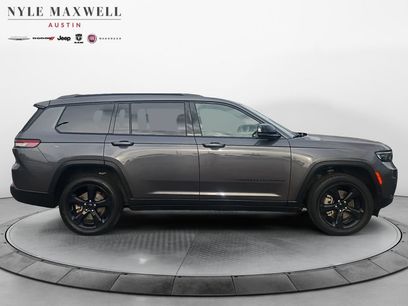 Used 2023 Jeep Grand Cherokee L Laredo