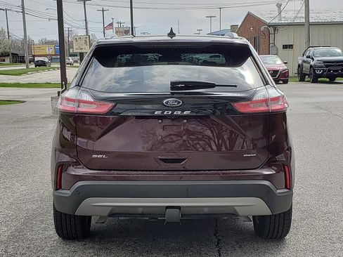 Used 2023 Ford Edge SEL w/ Convenience Package image 4