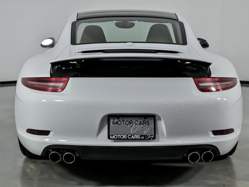 Used 2015 Porsche 911 Carrera S image 11