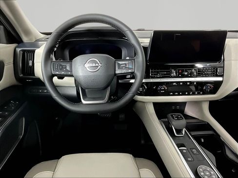 New 2026 Nissan Pathfinder SL AWD/4WD image 9