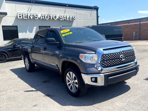 Used 2015 Toyota Tundra SR5 image 4