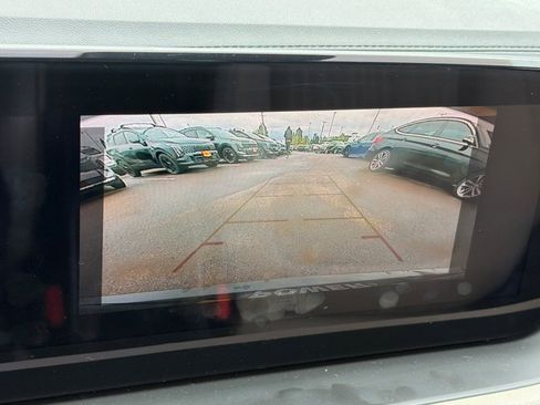 Used 2024 Buick Encore GX Avenir AWD/4WD image 19