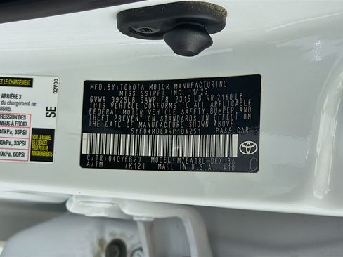 Used 2024 Toyota Corolla LE FWD image 12