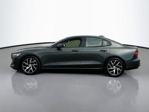 Used 2020 Volvo S60 T5 Momentum FWD image 4