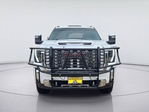 Used 2024 GMC Sierra 2500 Denali w/ Denali Reserve Package AWD/4WD image 8
