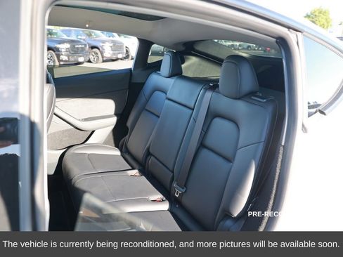 Used 2023 Tesla Model Y Performance image 12