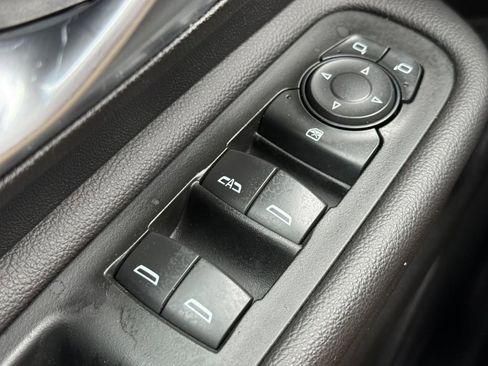 Used 2022 GMC Terrain SLE w/ Driver Convenience Package FWD image 21