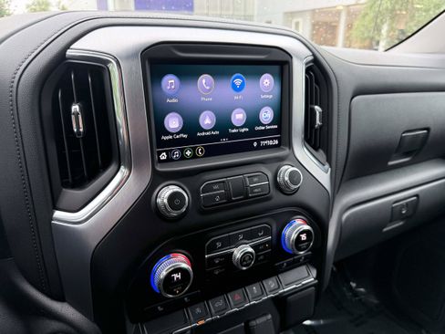 Used 2021 GMC Sierra 1500 SLE AWD/4WD image 18