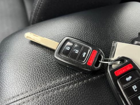 Used 2013 Honda Accord Sport image 30