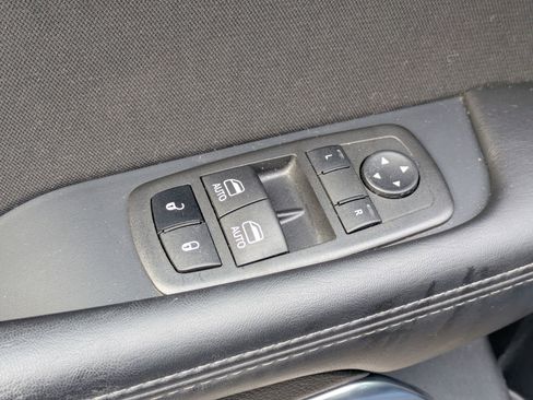 Used 2022 Dodge Challenger SXT w/ Blacktop Package image 11