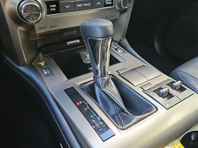 Used 2015 Lexus GX 460 w/ Comfort Package AWD/4WD image 12