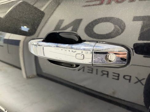 Used 2022 GMC Sierra 2500 Denali image 3