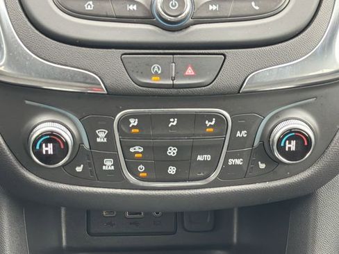 Used 2024 Chevrolet Equinox LT image 17