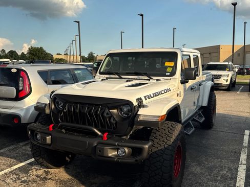 Used 2022 Jeep Gladiator Rubicon w/ LED Lighting Group AWD/4WD image 1