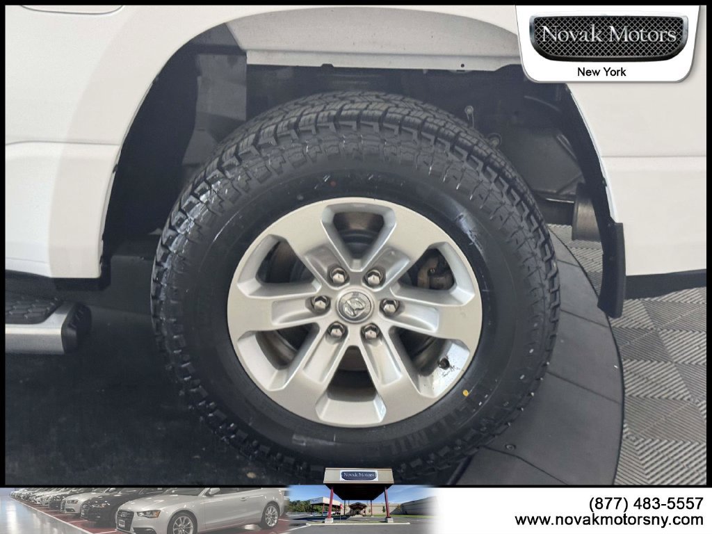 Used 2023 RAM 1500 Laramie AWD/4WD image 6