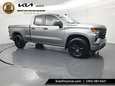 Used 2026 Chevrolet Silverado 1500 Custom w/ LPO, Dark Essentials Package AWD/4WD image 1