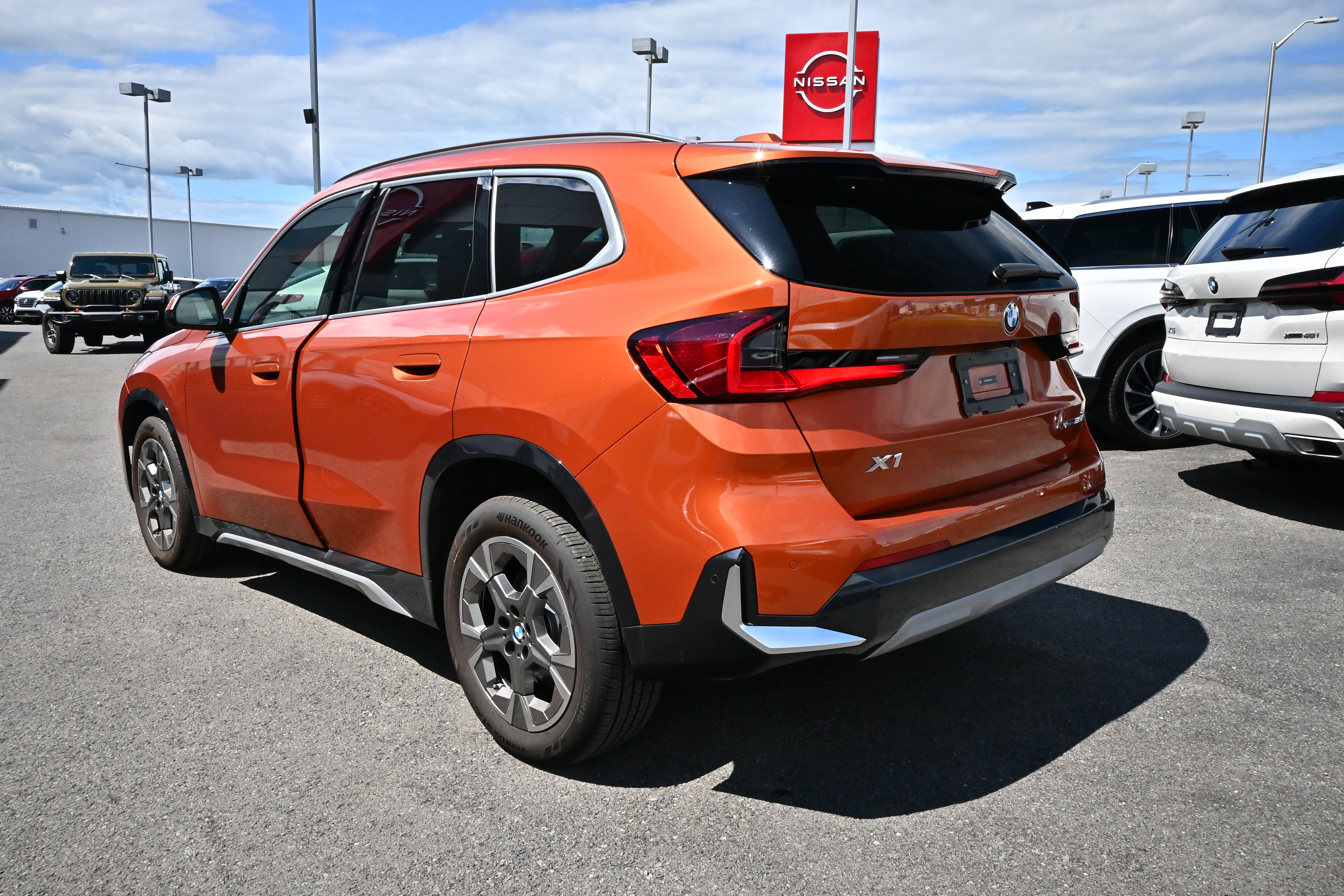 Used 2025 BMW X1 xDrive28i w/ Convenience Package AWD/4WD image 6