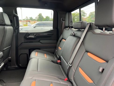 New 2026 GMC Sierra 1500 AT4 w/ AT4 Premium Package AWD/4WD image 11
