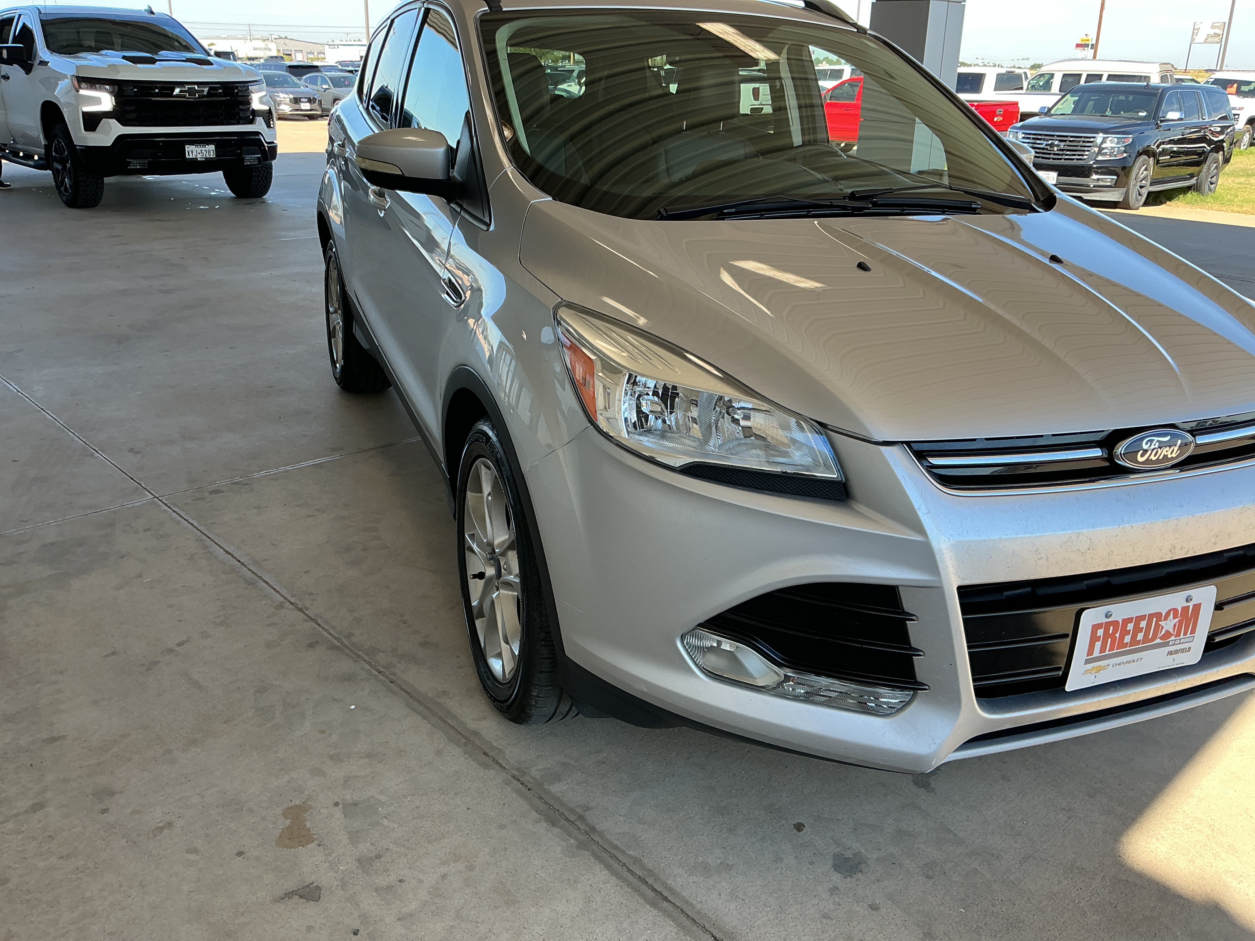 Used 2016 Ford Escape Titanium FWD image 4